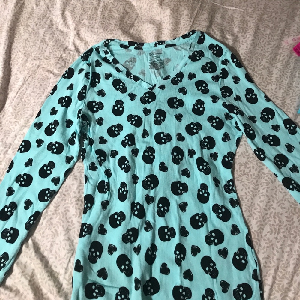 Skull shirt